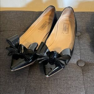 Valentino Garavani Black Patent Leather Flats with Bow